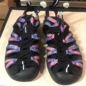 Keen waterproof shoes size 9 perfect condition